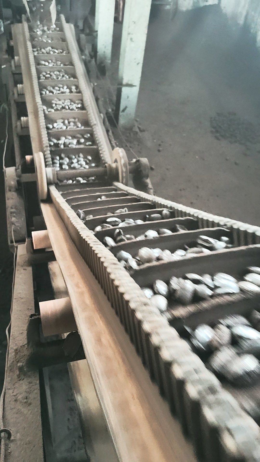 除塵灰原料含鋅怎么處理